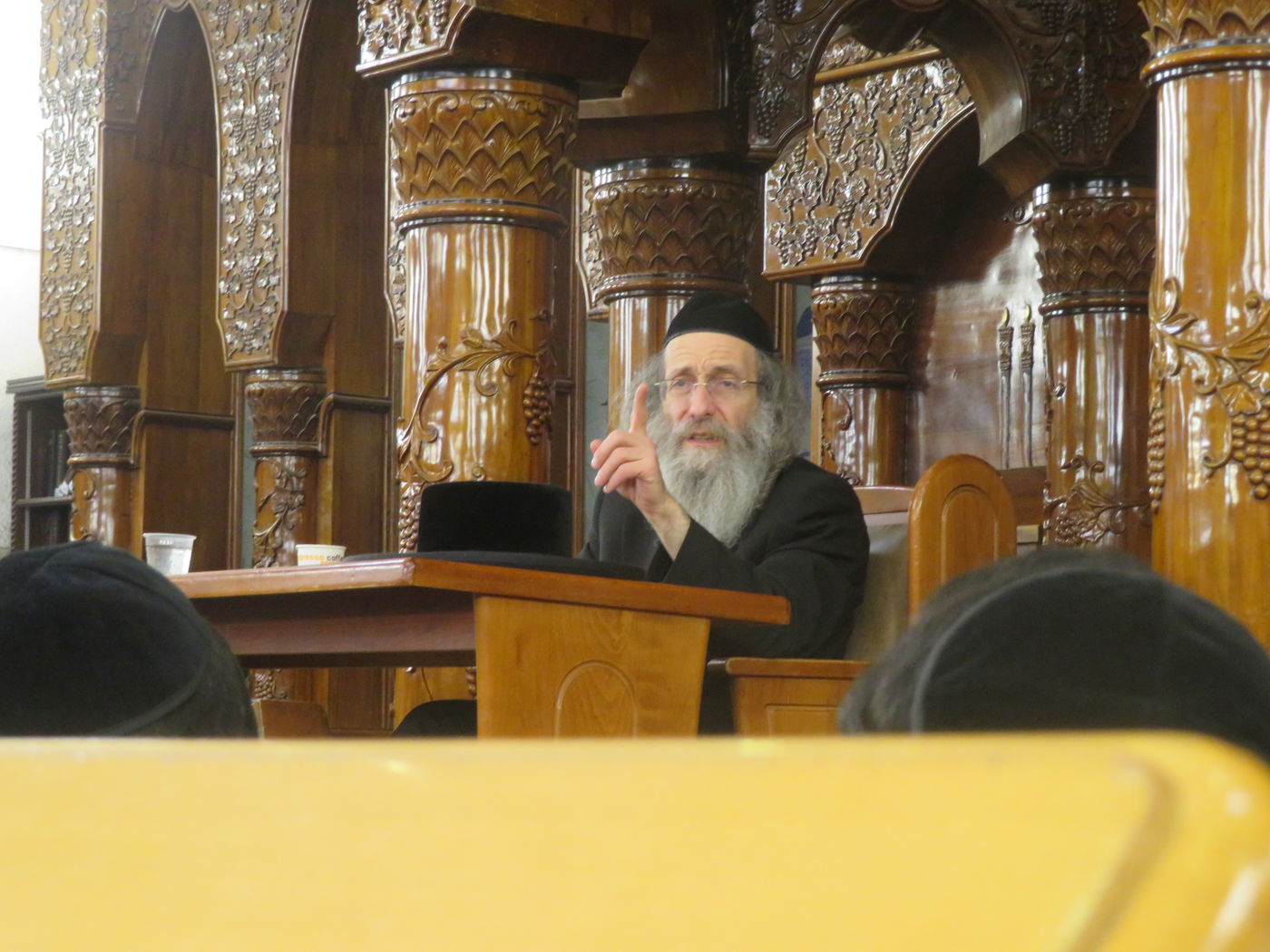 המשפיע רבי מיילך בידרמן ביישיבת יסודות לב