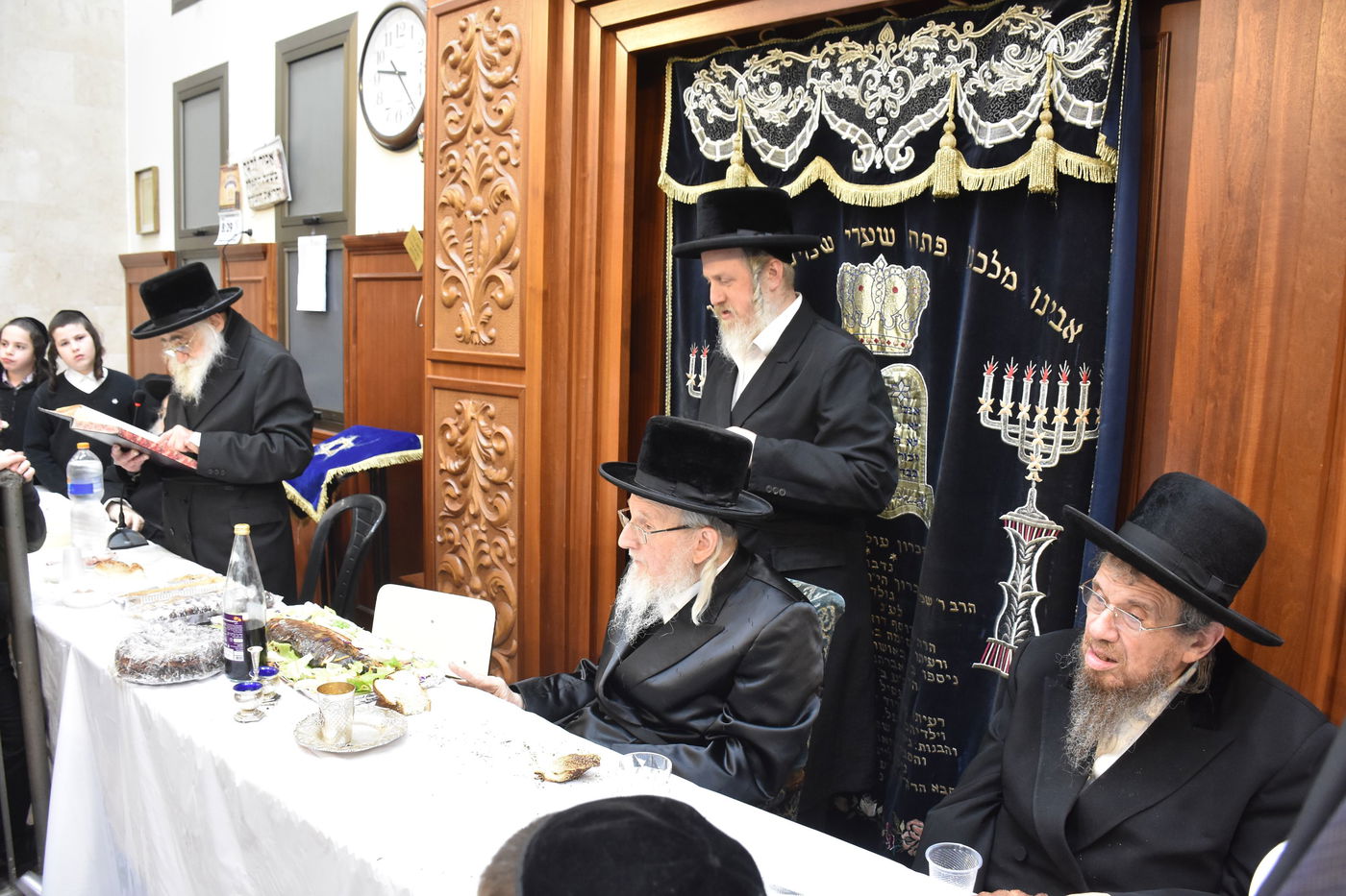 ההילולא באוז'רוב