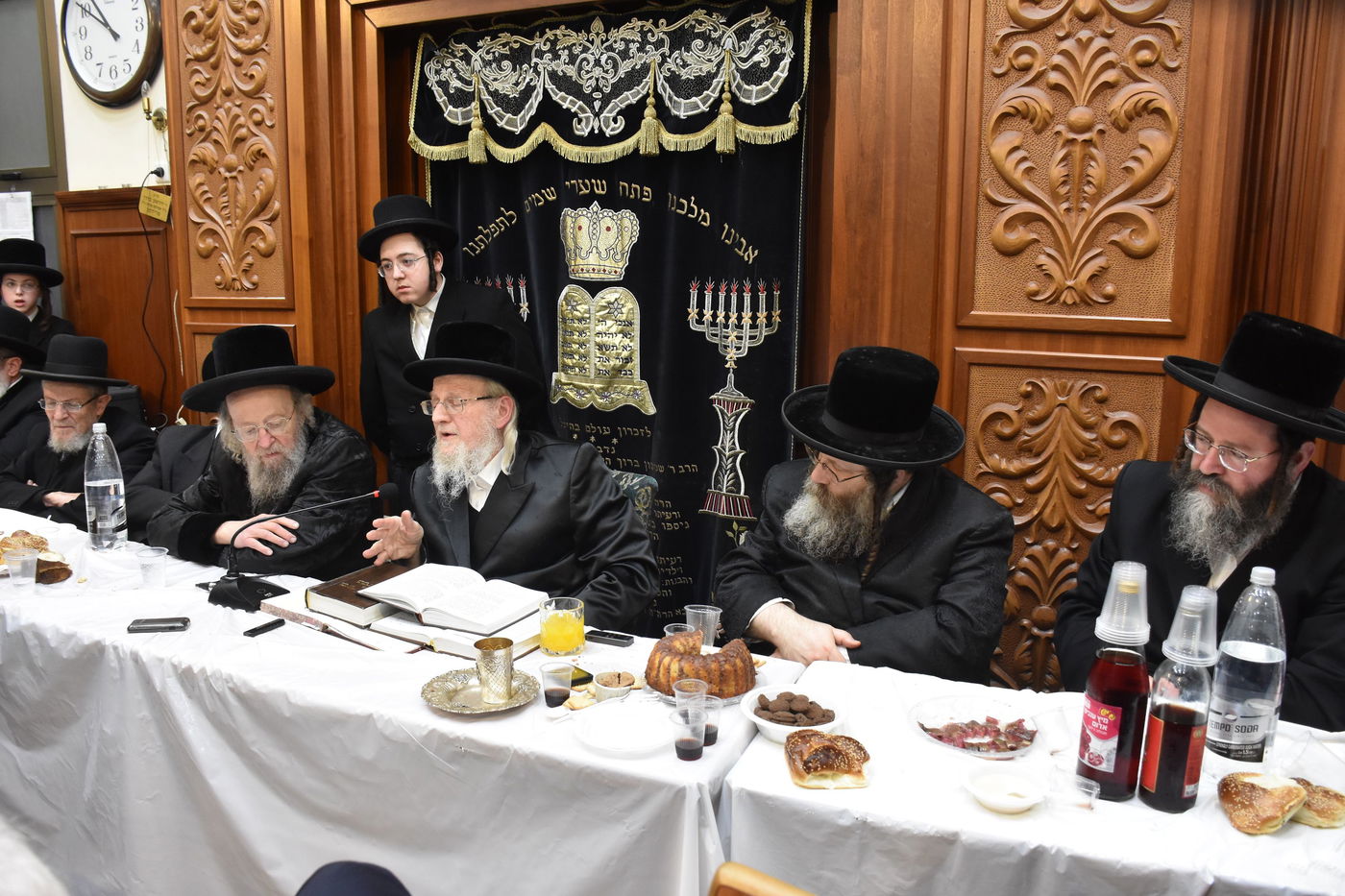 ההילולא באוז'רוב