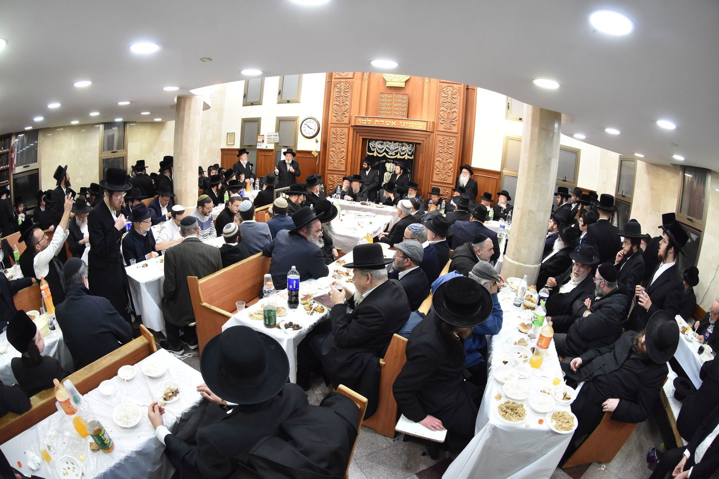 ההילולא באוז'רוב