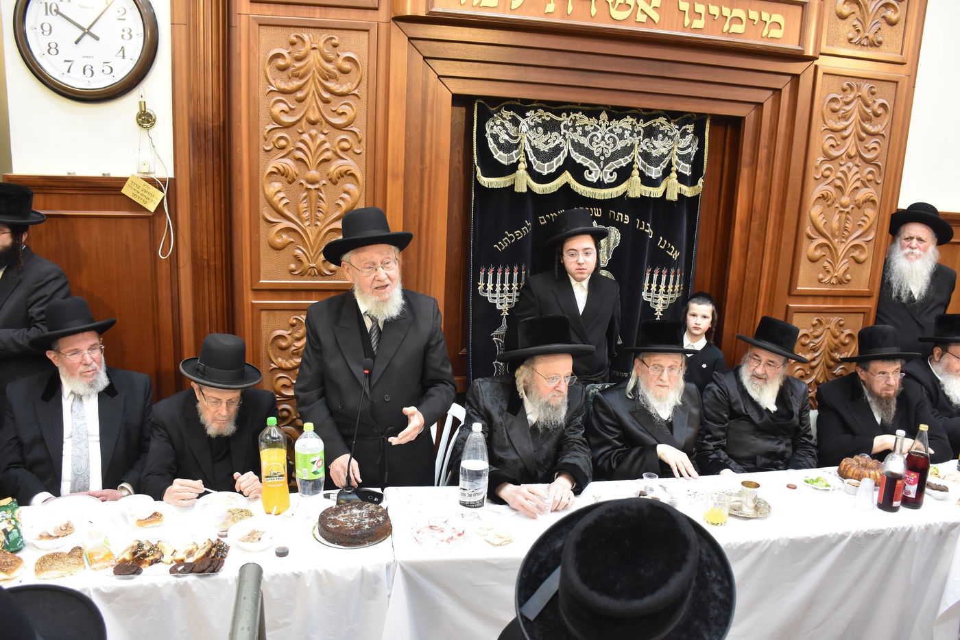 ההילולא באוז'רוב