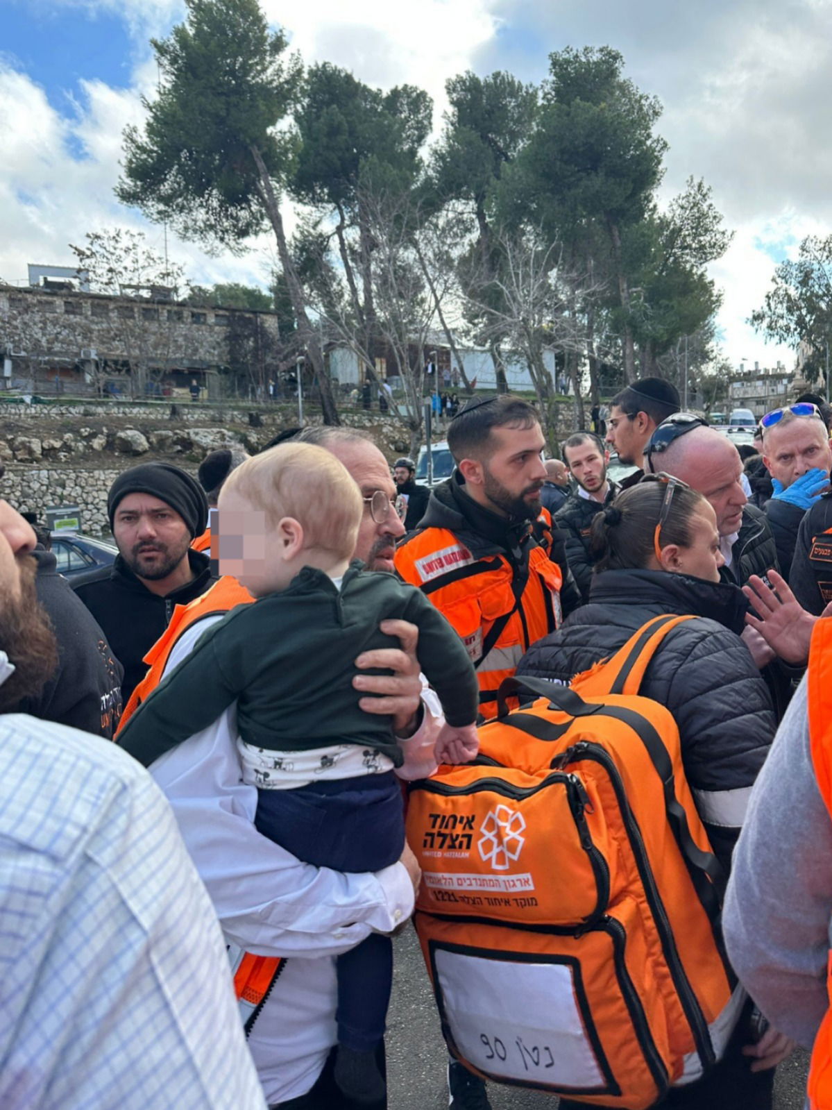 פינוי הילדים בזירה