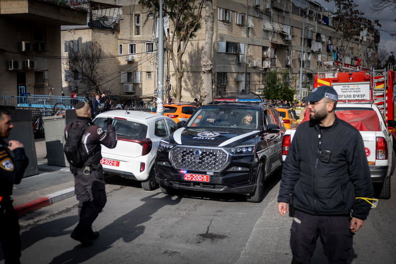 עשרות סקרנים מתגודדים, המשטרה סגרה את השטח | זירת האסון בתמונות