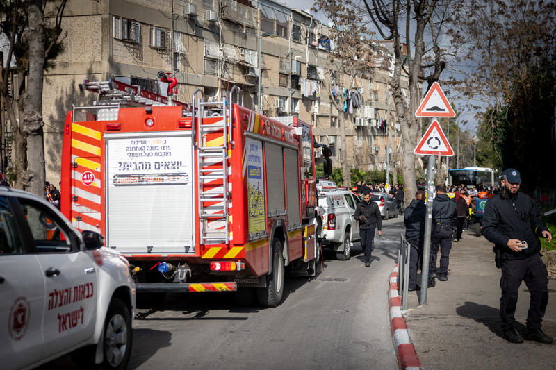 עשרות סקרנים מתגודדים, המשטרה סגרה את השטח | זירת האסון בתמונות
