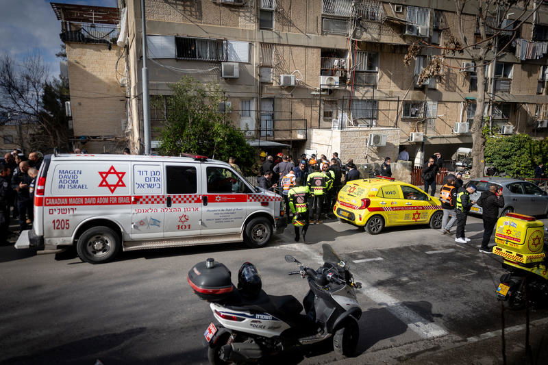 עשרות סקרנים מתגודדים, המשטרה סגרה את השטח | זירת האסון בתמונות