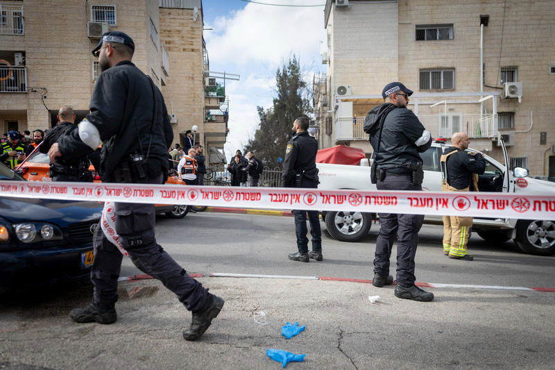 עשרות סקרנים מתגודדים, המשטרה סגרה את השטח | זירת האסון בתמונות