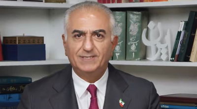 קרא לצאת לרחובות. יורש העצר האיראני רזא פהלווי