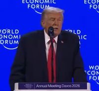 זה היה כל כך צפוי | העקיצה של טראמפ למקרון על המשקפיים: "מה לעזאזל קרה לך?!"