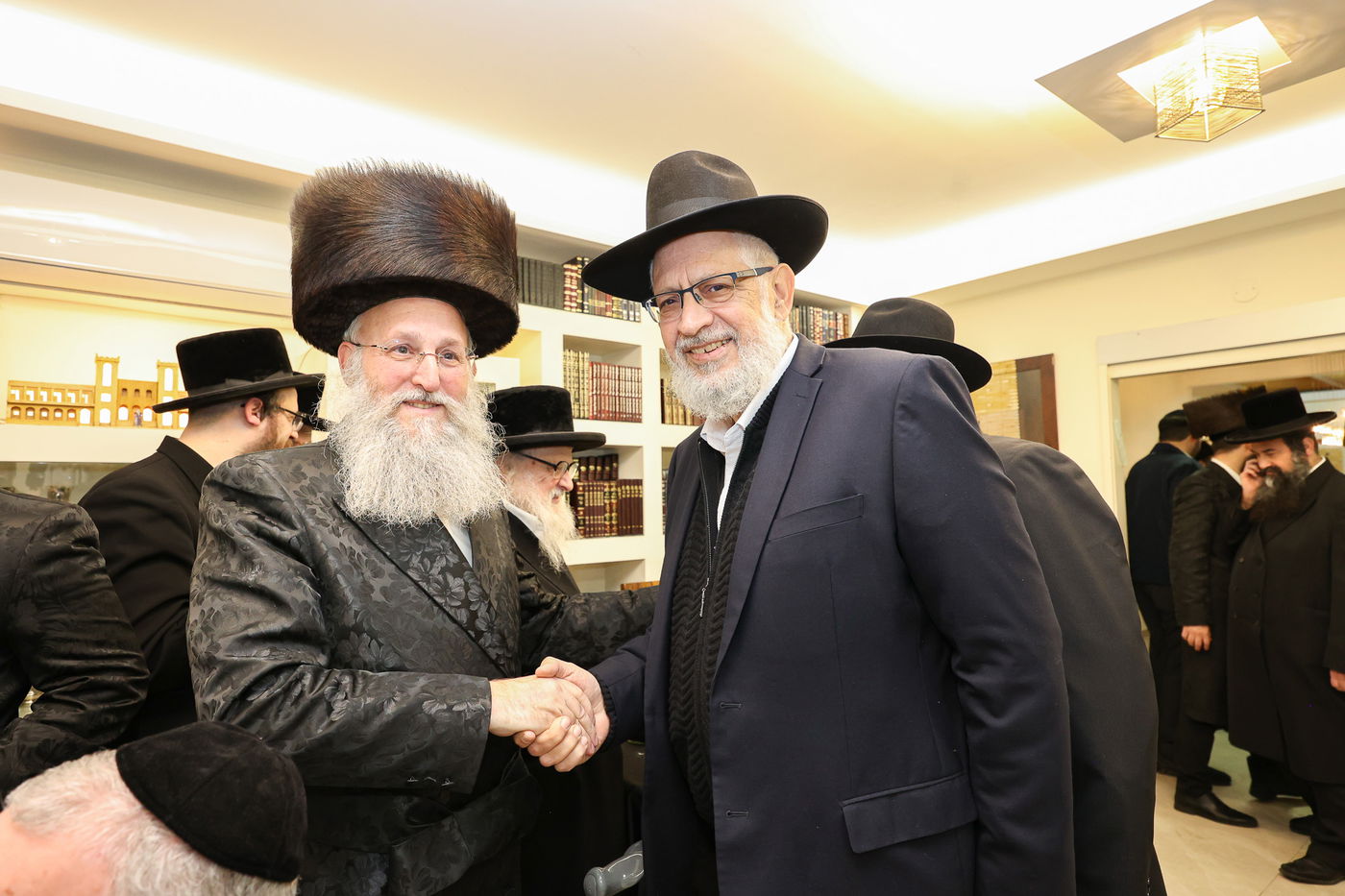 הכנסת ס"ת בויז'ניץ אלעד