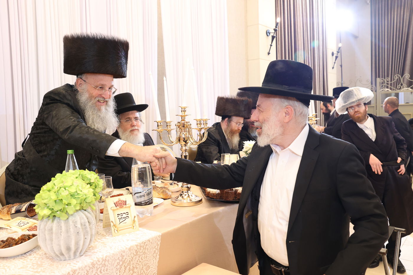 הכנסת ס"ת בויז'ניץ אלעד