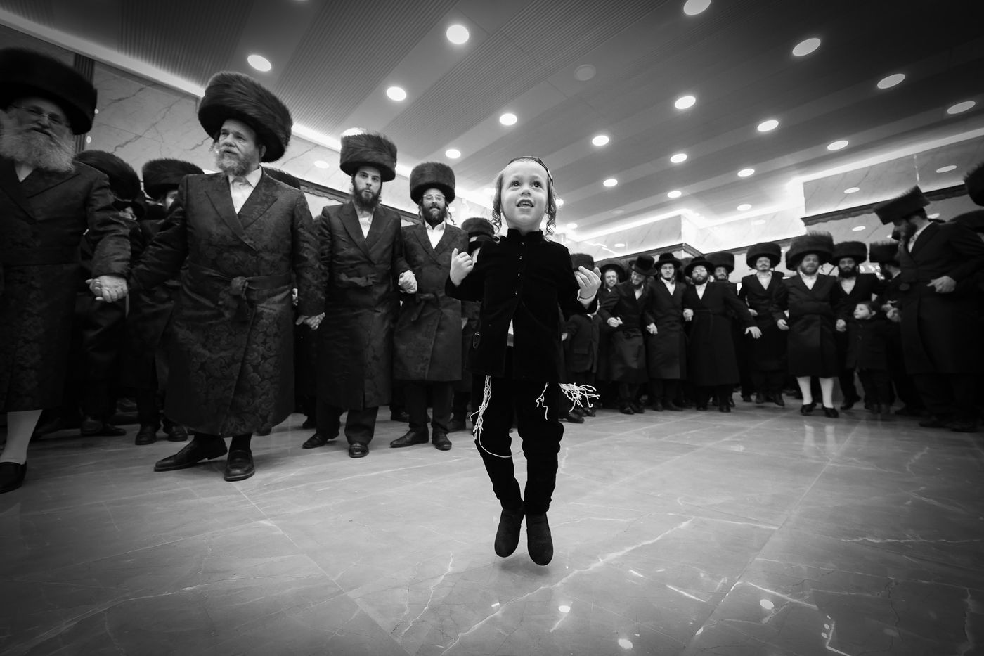 הכנסת ס"ת בויז'ניץ אלעד