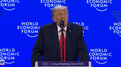 טראמפ: "לא נכבוש את גרינלנד בכוח | על ישראל: "אמרתי לביבי לא לקחת קרדיט על כיפת ברזל"