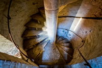 גרם מדרגות עתיק. אילוסטרציה