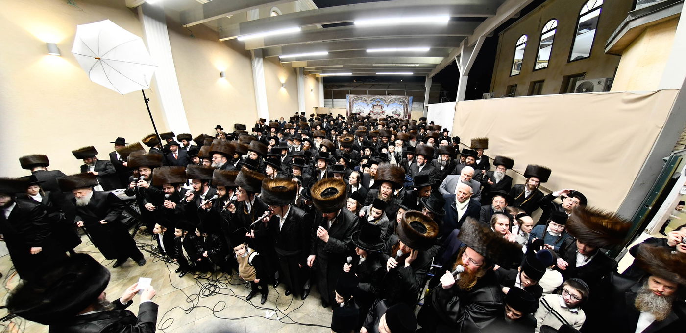 שמחת בית פרמישלאן - רחמסטריווקא - שאץ ויזניץ - לייטשיק