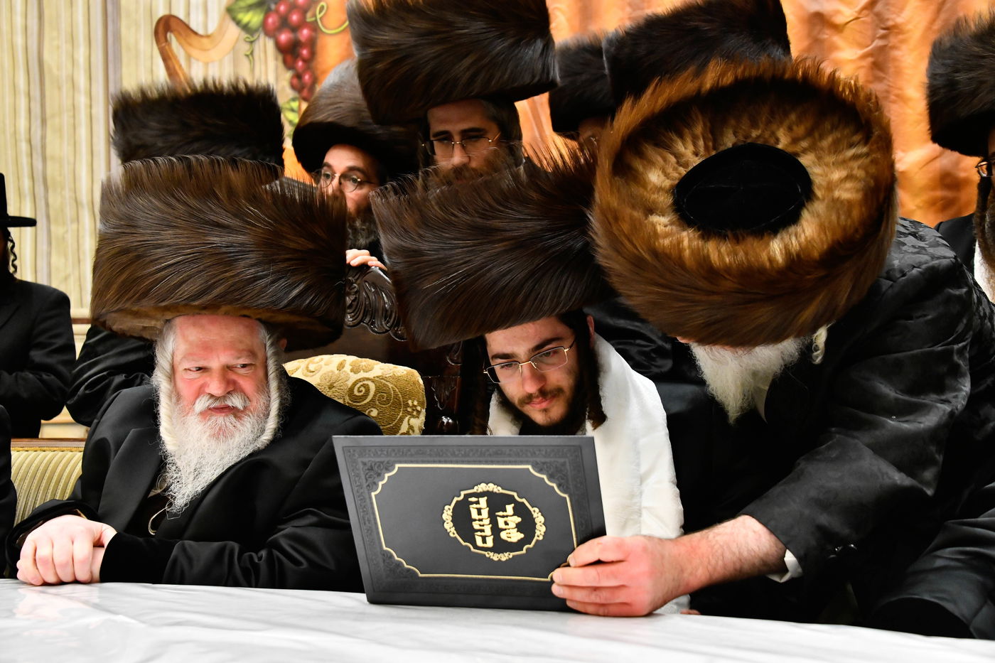 שמחת בית פרמישלאן - רחמסטריווקא - שאץ ויזניץ - לייטשיק