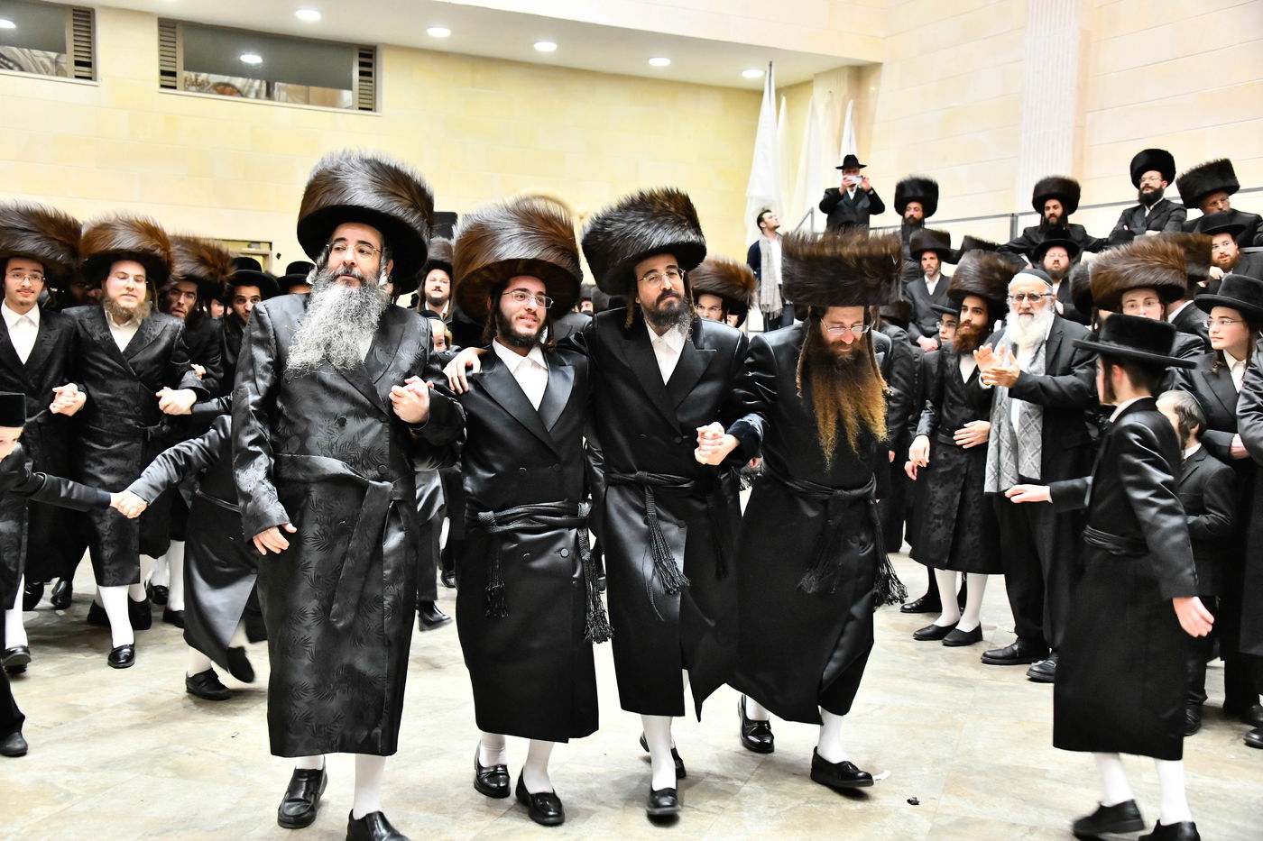 שמחת בית פרמישלאן - רחמסטריווקא - שאץ ויזניץ - לייטשיק