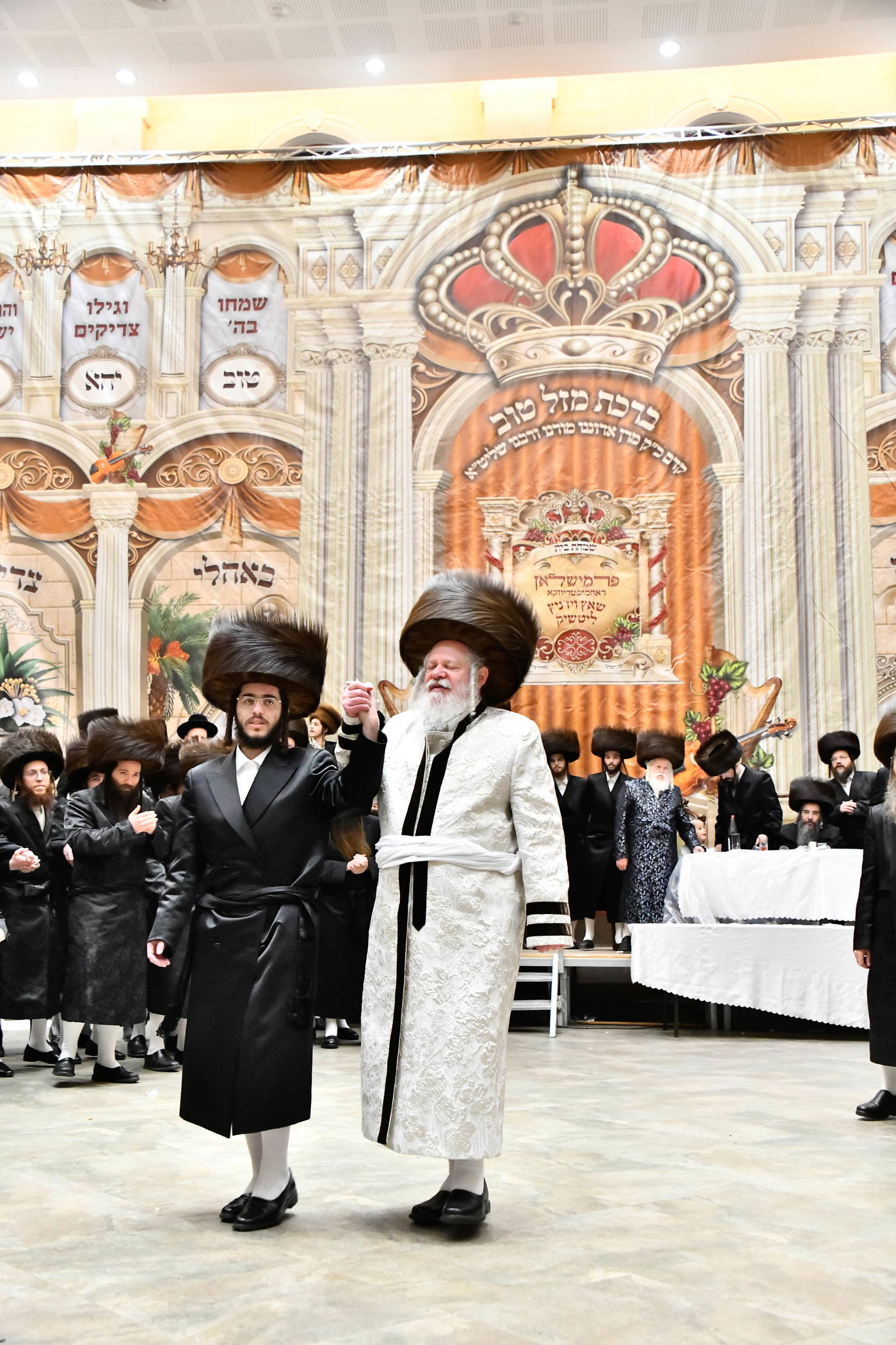 שמחת בית פרמישלאן - רחמסטריווקא - שאץ ויזניץ - לייטשיק