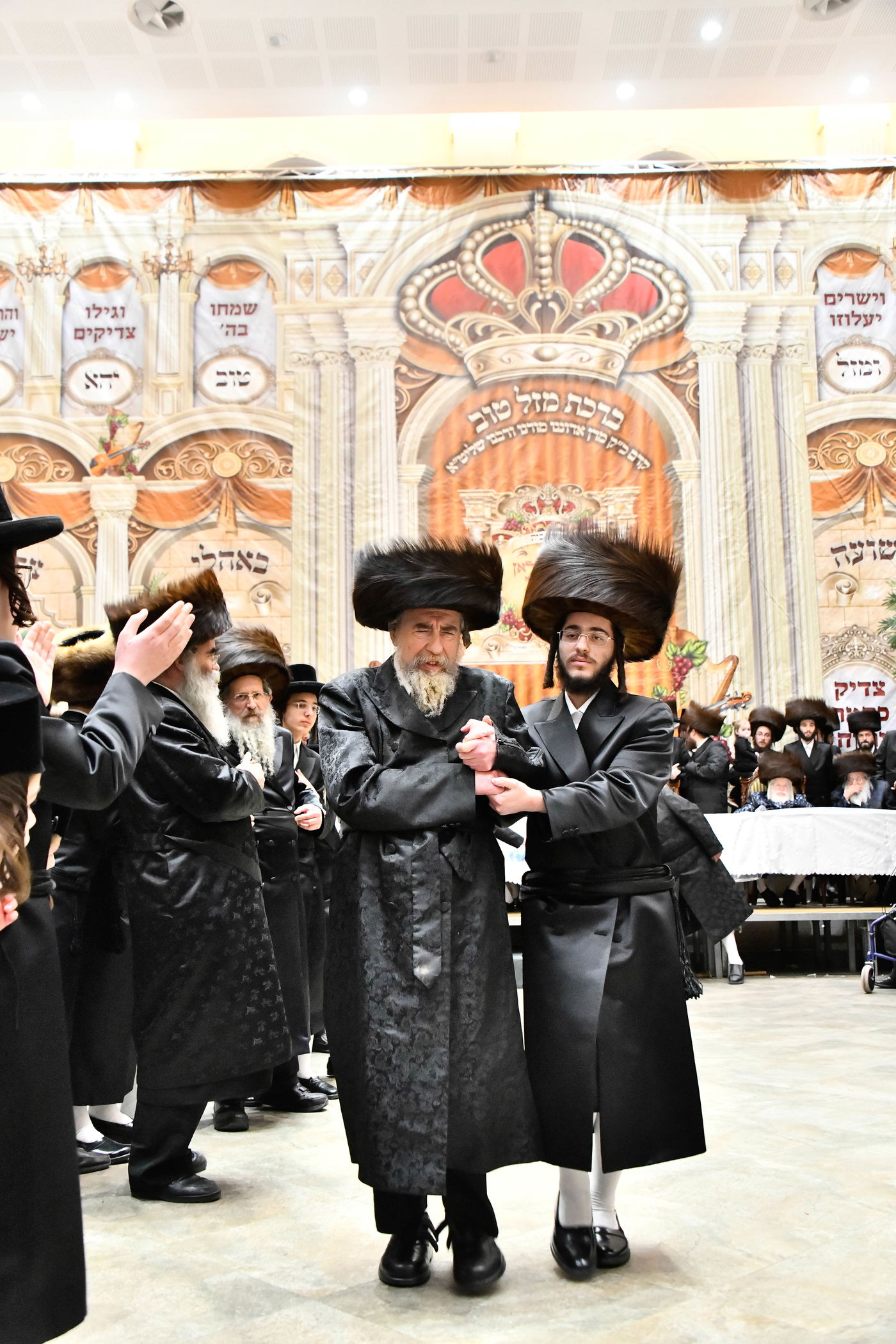 שמחת בית פרמישלאן - רחמסטריווקא - שאץ ויזניץ - לייטשיק