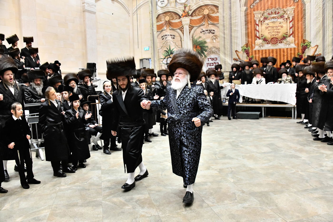 שמחת בית פרמישלאן - רחמסטריווקא - שאץ ויזניץ - לייטשיק