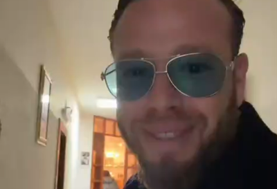 42 שנים לפטירתו: שוקי סלומון נכנס לביתו של הבבא סאלי | צפו בתיעוד