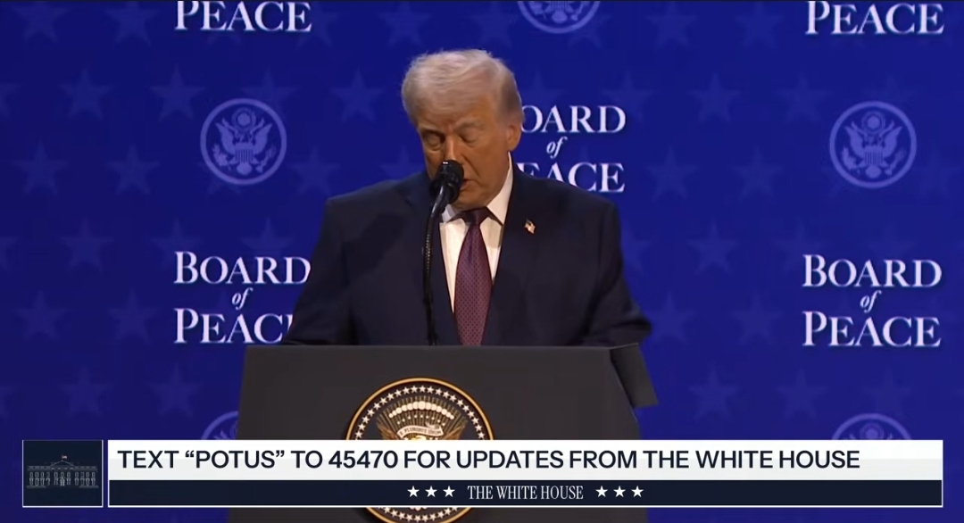 טראמפ מציג את מועצת השלום