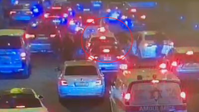 תיעוד חריג מהמנהרה: שוטרים יוצאים מהרכבים ו"סוגרים" על החשוד