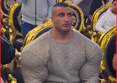 הענק המצרי: 'מאבטח על' של איש עסקים מפוקפק חורך את הרשת 