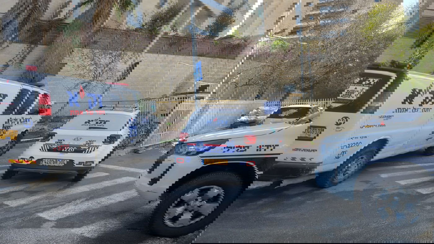 סמוך לדירה בה נמצאה הגופה