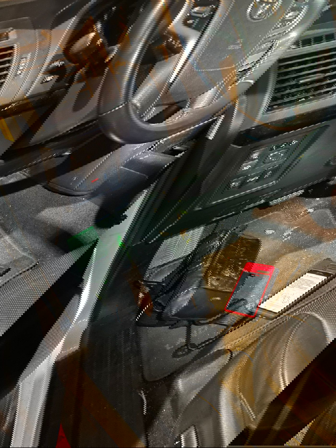 אחד הרכבים שסוכלה גניבתו