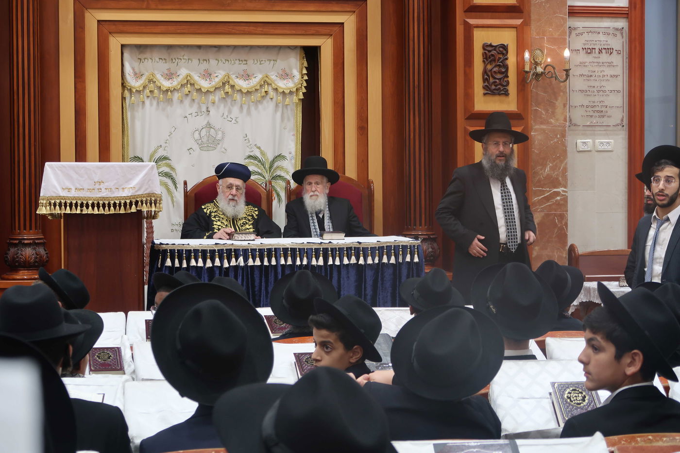 הראשל"צ הגר"י יוסף בביקור בישיבת 'באר יהודה' 