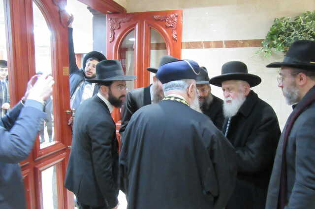 הראשל"צ הגר"י יוסף בביקור בישיבת 'באר יהודה' 