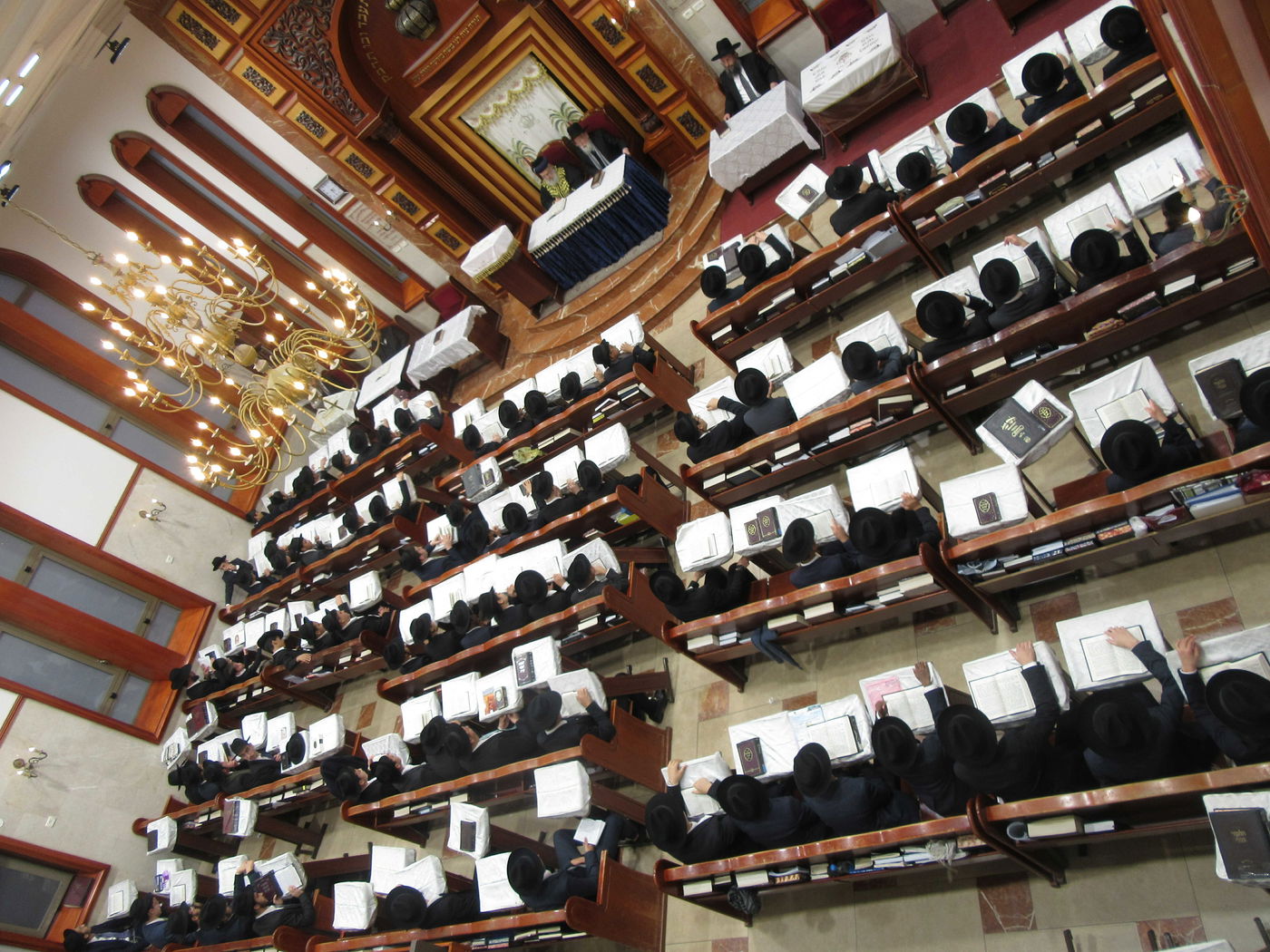 הראשל"צ הגר"י יוסף בביקור בישיבת 'באר יהודה' 