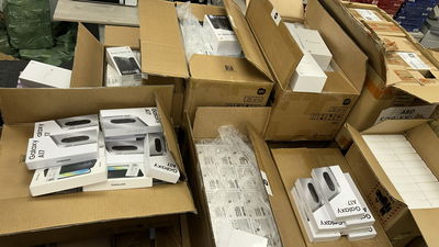 700 טלפונים ניידים: סוכלה הברחה בהיקף מיליון שקלים לרצועת עזה