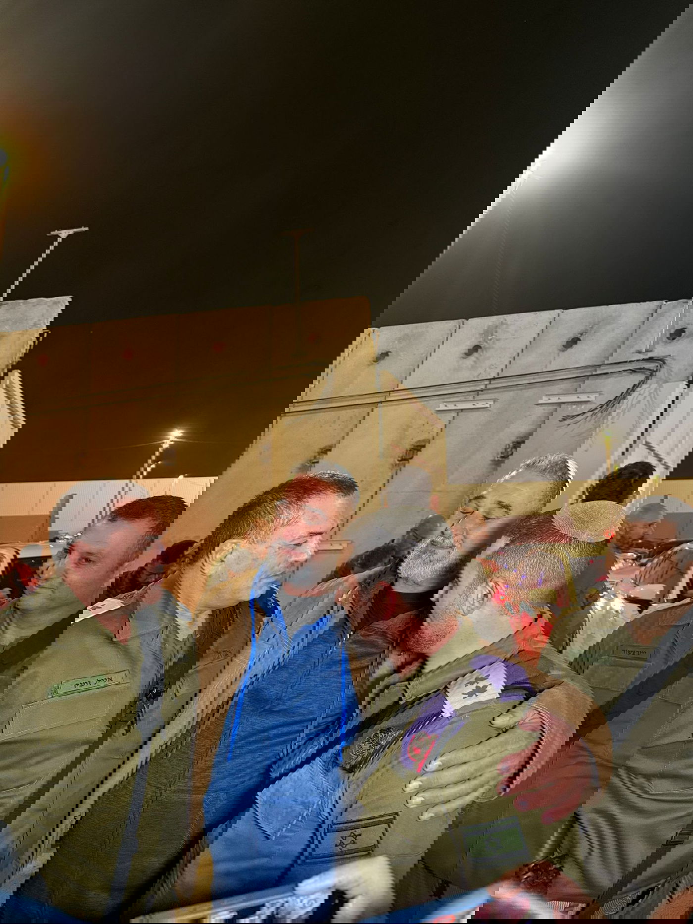 הרמטכ״ל, מפקד פיקוד הדרום וקמב״ץ פד״ם בפגישה עם אביו של רס״ר רן