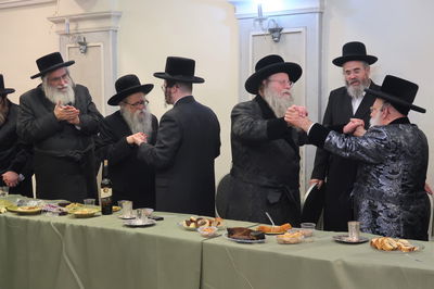 שמחת התנאים בבית מישקולץ - קוזמיר