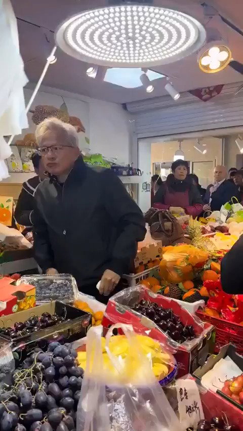 ג'נסן הואנג, המנכ"ל והמייסד של ענקית השבבים האמריקאית אנבידיה