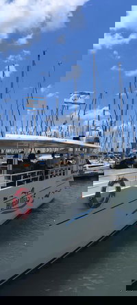 חרדים נופשים במרינה בהרצליה | המחשה