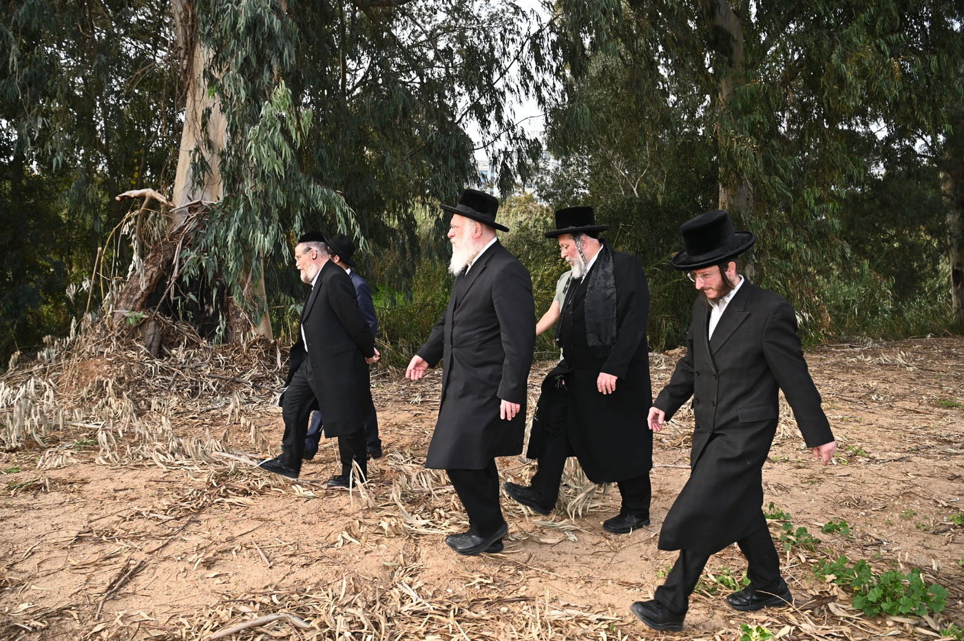 רבני בני ברק בסיור בפארק הענק בצפון העיר להקמת קו עירוב שבת