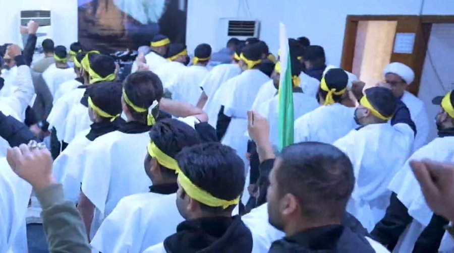 עם תכריכים וסרטים צהובים: פעילי חיזבאללה בעיראק חותמים על "טופס השאהיד"