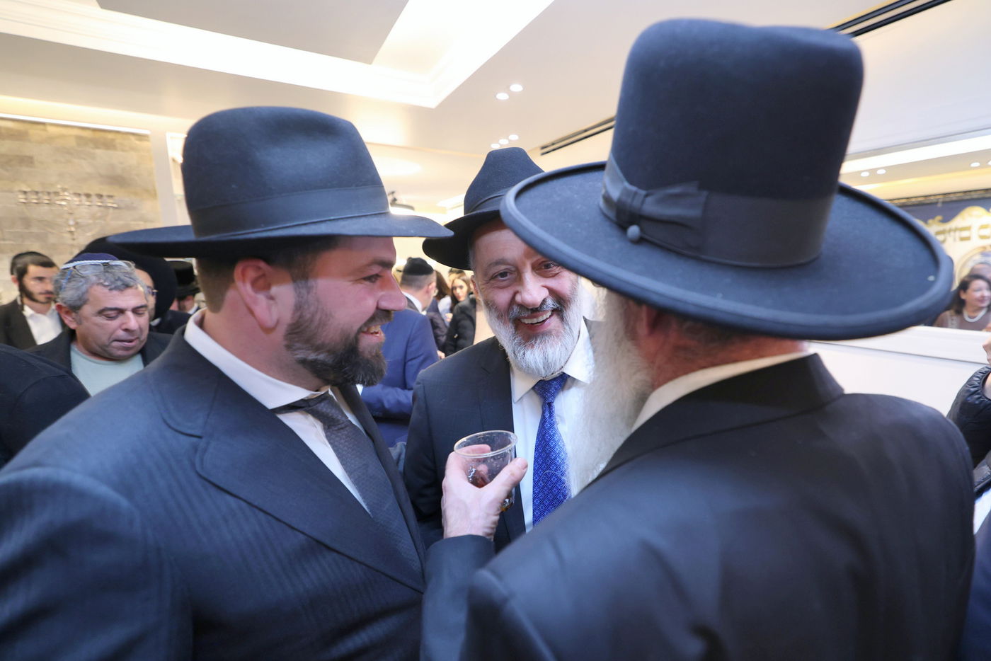 הכנסת ס"ת לחניכי הישיבות בטלז סטון