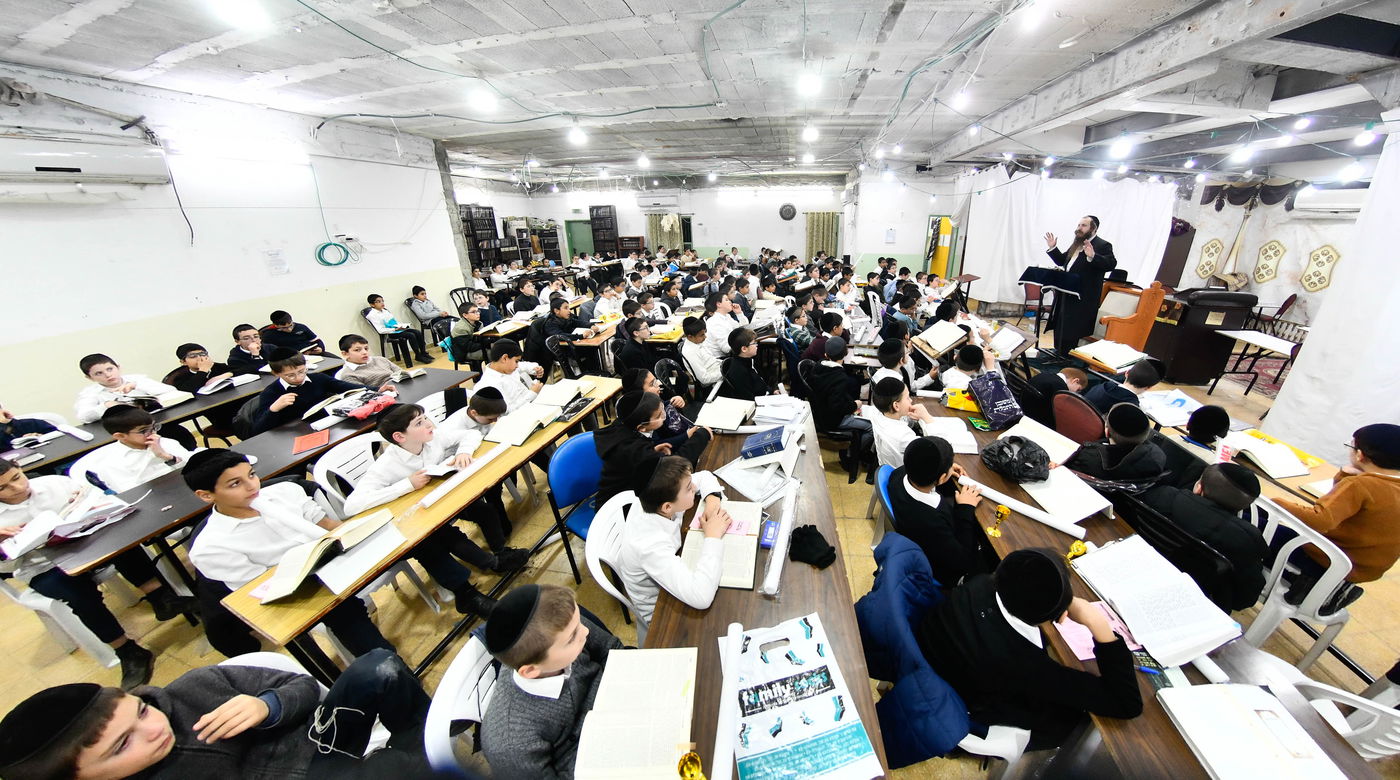 גדולי ישראל חיזקו את ילדי המשניות של קריית הרצוג