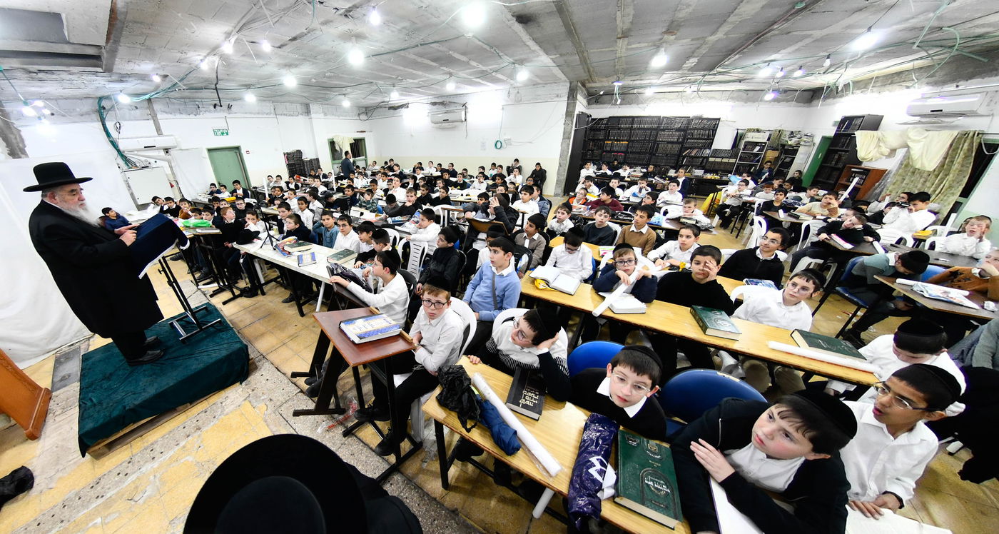 גדולי ישראל חיזקו את ילדי המשניות של קריית הרצוג