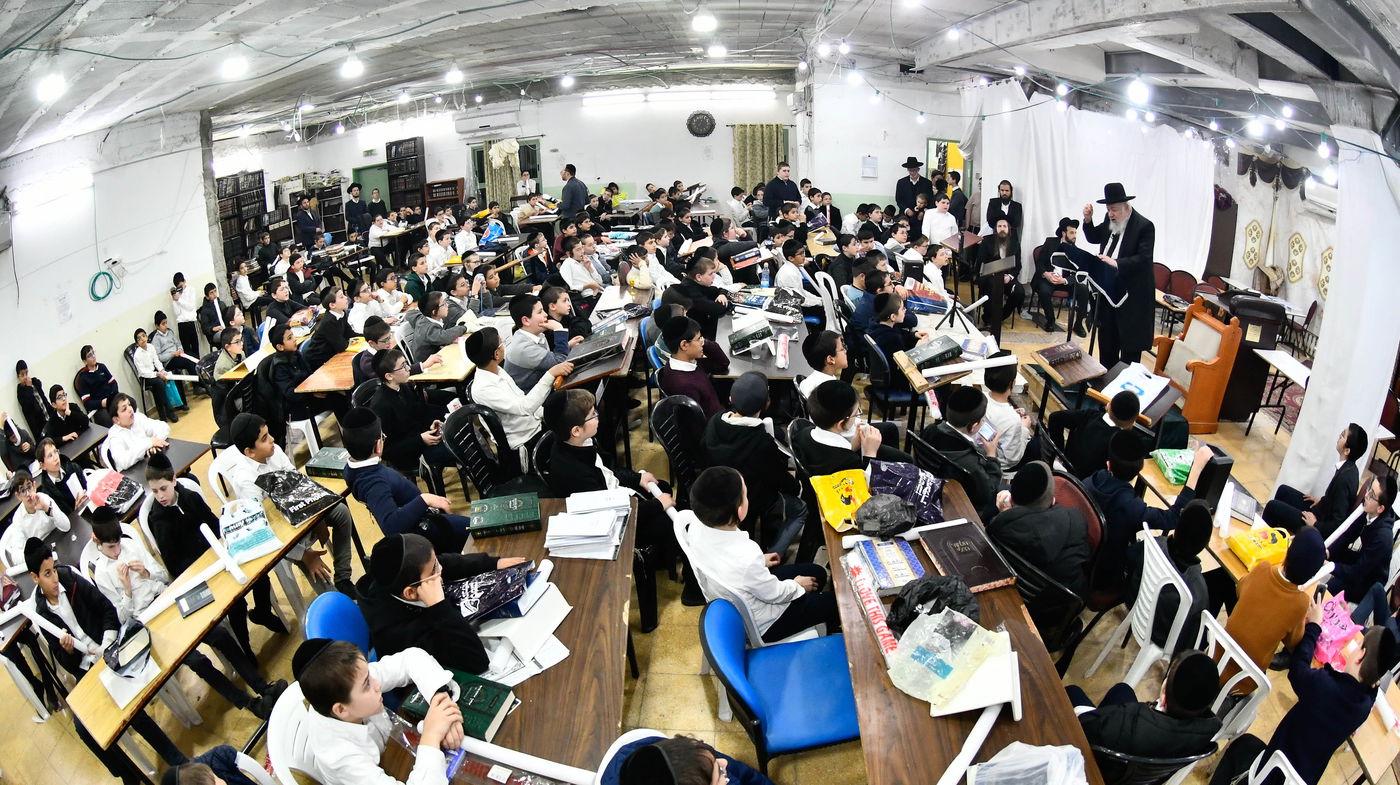 גדולי ישראל חיזקו את ילדי המשניות של קריית הרצוג