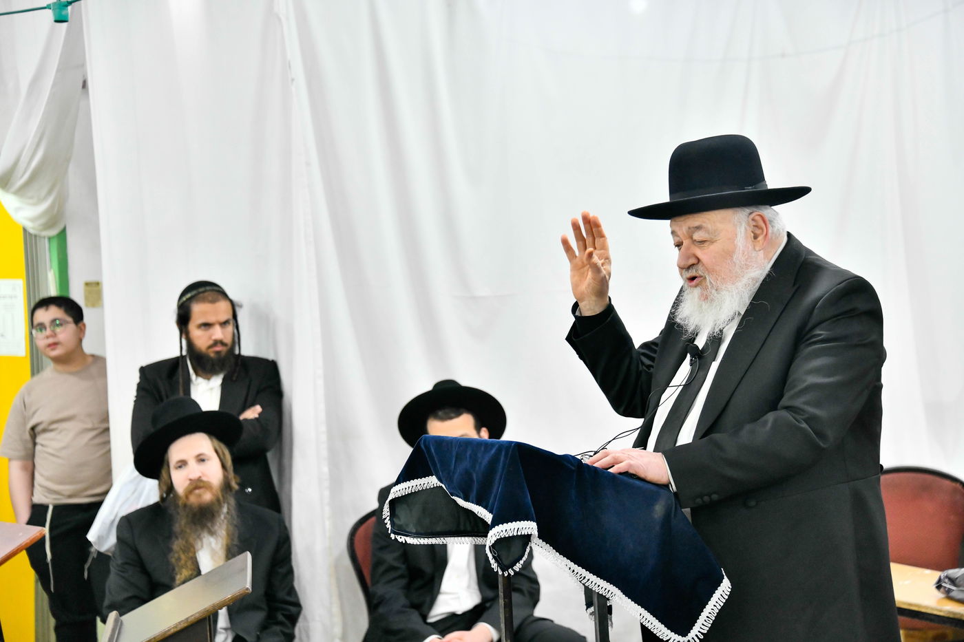 גדולי ישראל חיזקו את ילדי המשניות של קריית הרצוג