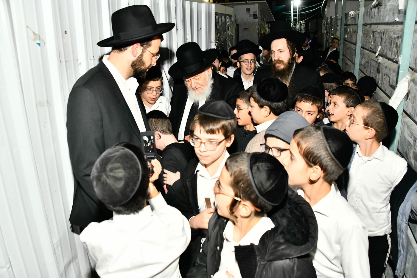 גדולי ישראל חיזקו את ילדי המשניות של קריית הרצוג