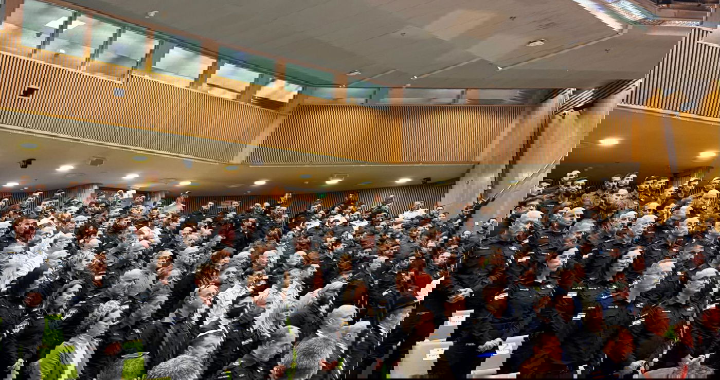 השוטרים והשוטרות החרדים בכנס ההצדעה