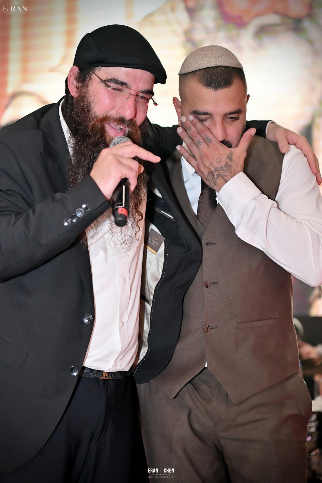 עם סעודת הילולה לרש"ש: כך חגג הזמר איתי לוי יום הולדת 38 | גלריה