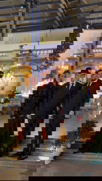 באירוע יוקרתי במיוחד: הזמר משה דוויק חגג בר מצווה לבנו | צפו