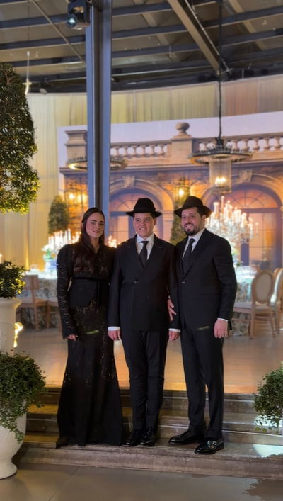 באירוע יוקרתי במיוחד: הזמר משה דוויק חגג בר מצווה לבנו | צפו