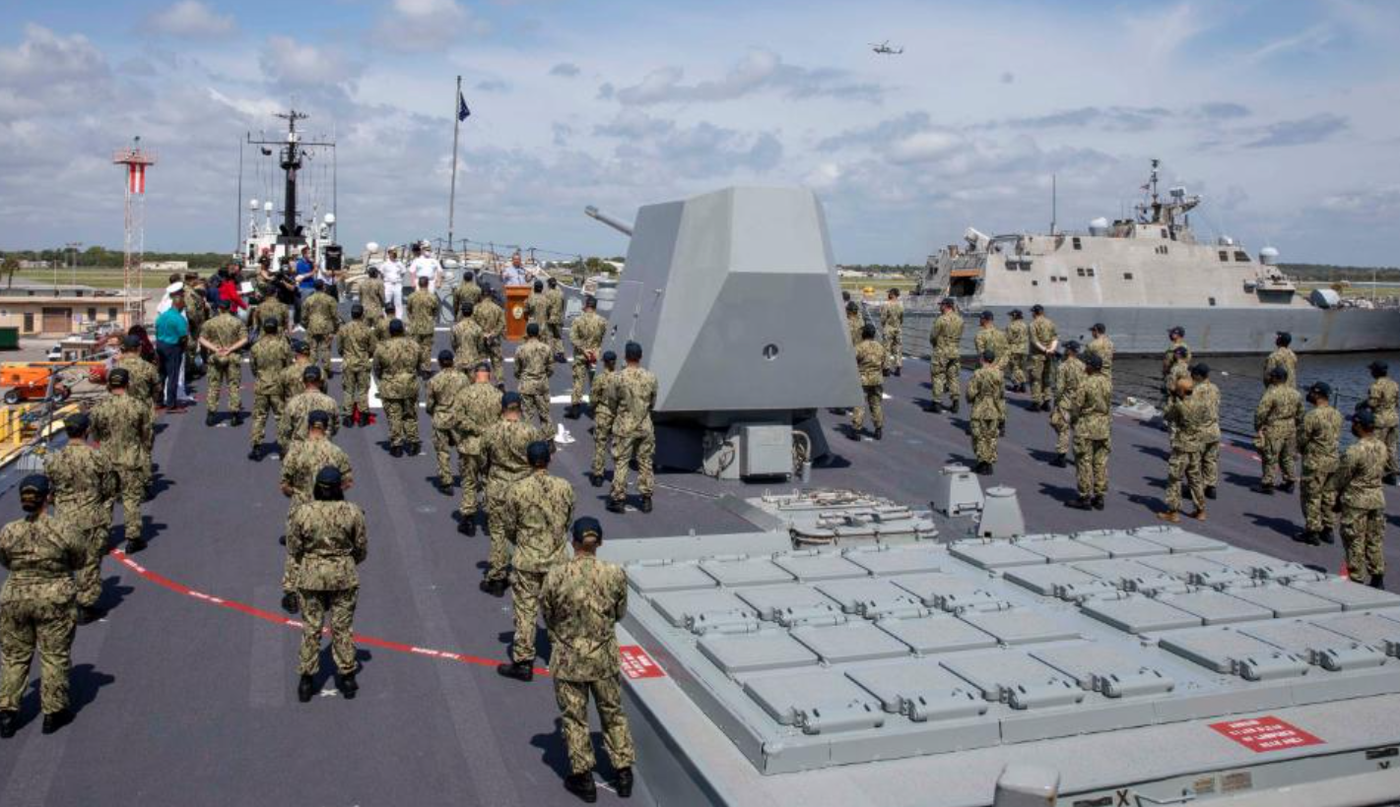 חיילים בתרגיל על סיפון הספינה